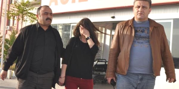 Eski sevgilisini üniversiteden kaçırmak istedi