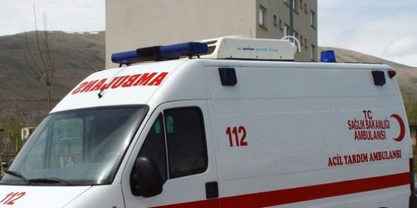 Başına levye ile vurularak darp edildi