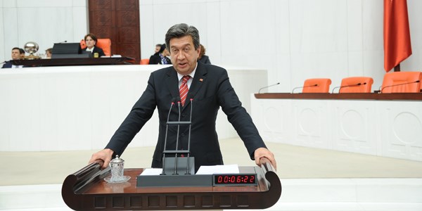 Tıbbi sekreterlerin sorunları için önerge verildi