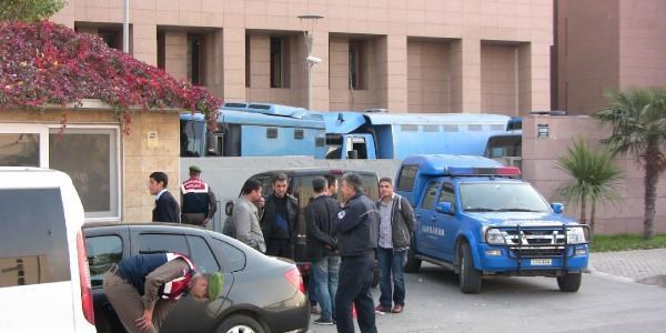 Cezaevi müdürünün vurulması davasında, Çakıcı'ya sıkı koruma