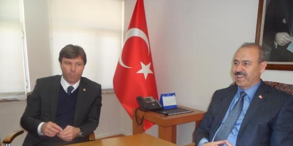 Ertuğrul Sağlam'a çeyrek asrın teknik direktörü ödülü