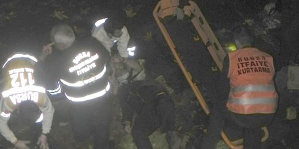 Bursa'da bir adam emniyete gitmemek için dereye atladı