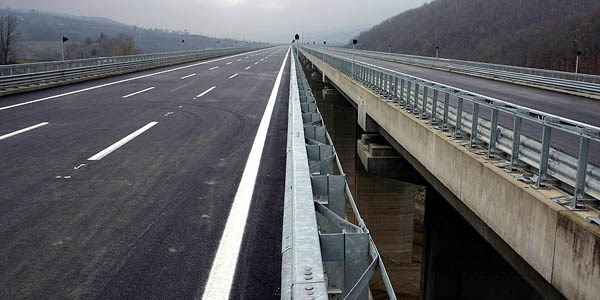 Ulaştırma gelecek yıl da hız kesmiyor