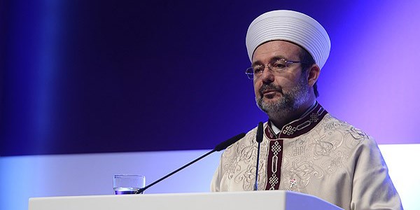'Üniversitelerde cami alanı planlanmaması büyük eksiklik'