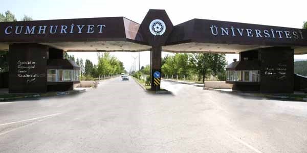 Cumhuriyet Üniversitesi'nde kavga: 5 yaralı