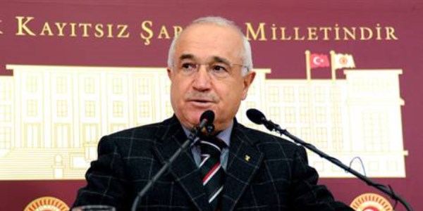 Cemil Çiçek'ten Vali Coş'a sert sözler