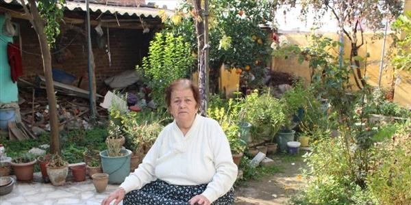 Çaldıkları altınları alem yaparak harcadılar