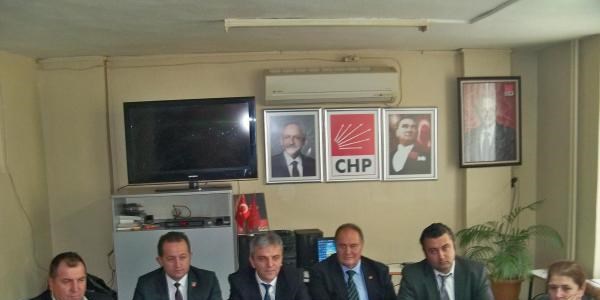 Vekillerin mesajı okunmayınca CHP'liler töreni terk etti