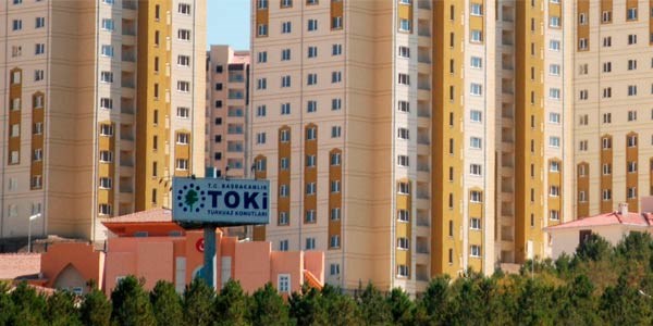 Fitch, TOKİ'nin kredi notunu korudu