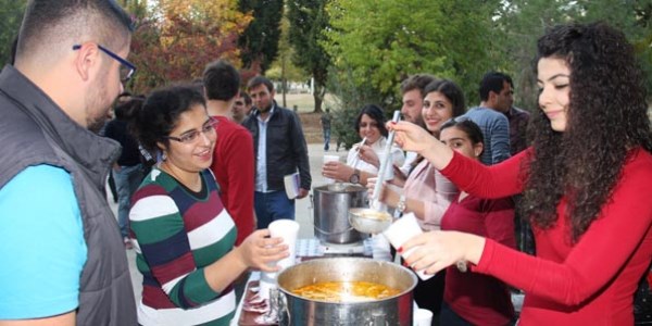 Sınavlardan önce çorba ekmek molası