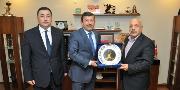 Hizmet İş, Başkan Karabacak'a teşekkür etti