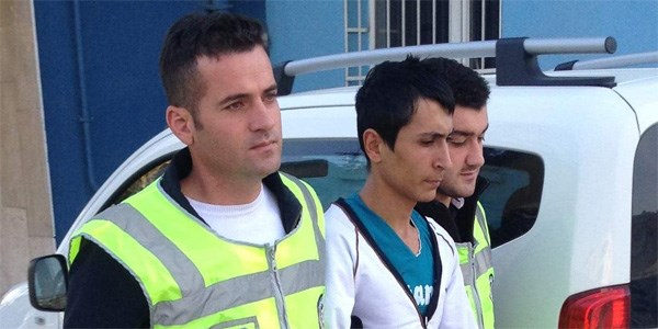 Çaldığı telefonu eniştesine hediye etmiş