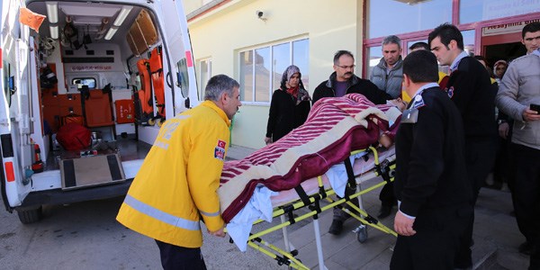 Montunu asarken düşen öğrenci ağır yaralandı