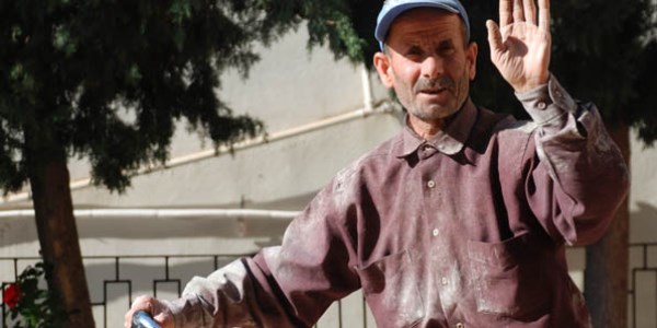 Yaşlı adamın bisikletini çalan zanlı yakalandı