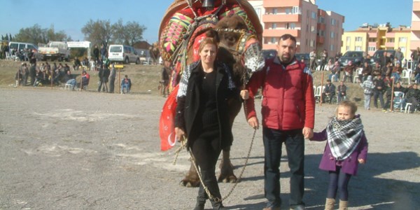 Kadın deveci ilgi çekiyor