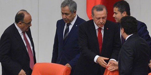 AK Parti'de büyük kadro revizyonu geliyor