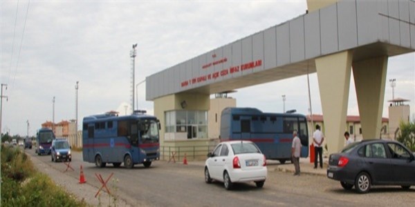 Mahkumlar arasında kavga: 3 yaralı