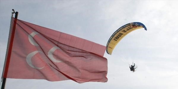 Paramotorlu tanıtım dikkat çekti