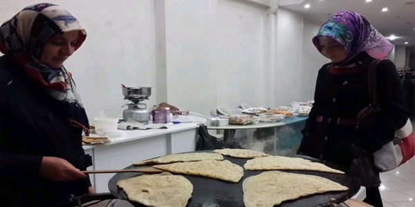 Gümüşhane'de ihtiyaçlı öğrenciler yararına kermes