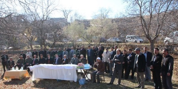 Hayrsever vatanda Adilcevaz'da cami yaptryor