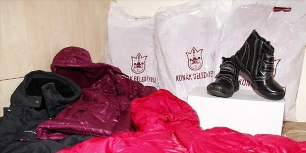 Konak Belediyesi'nden 70 okula 6 bin giysi