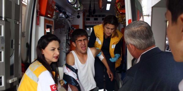 Öğrenciler kavga etti: 1 yaralı