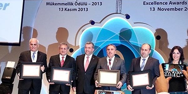 MEÜ'ye 'mükemmellikte yetkinlik 4 yıldız' belgesi