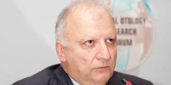 'Migren tedavisiyle baş dönmesini de tedavi edebiliyoruz'