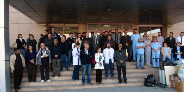 Sağlıkçılar: Ek ödemeler yapılmazsa kenti terk ederiz