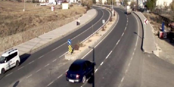 Aşırı hız kazası: 3 öğretmen ağır yaralı