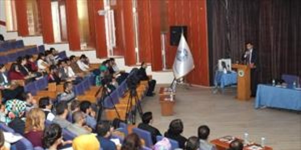 Üniversite öğrencilerine belediyecilik dersi