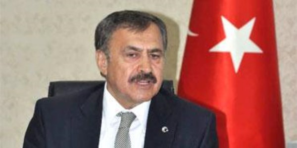 Öğretmenlerin maaşı artması gerekir