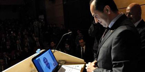 Vali'ye öğretmenler günü sürprizi