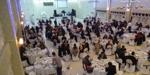 Öğretmenler yemekte bir araya geldi