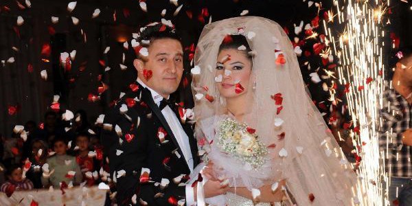 Gelinin takılarını çalanlara 8 yıl hapis istemi