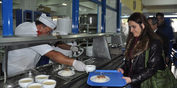 Mezun oldukları okulda 50 yıl sonra buluştular