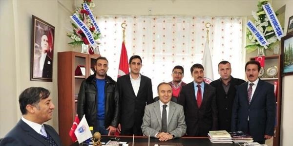 Vali Altıparmak MAGESDER üyeleriyle bir araya geldi