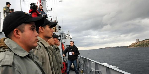 Çanakkale Şehitlerine denizden selamlama