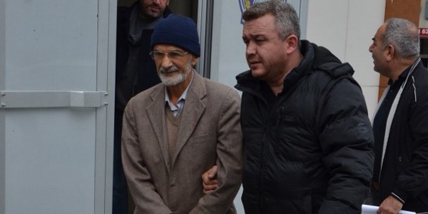 Aranan yabancı hükümlü İzmit'te yakalandı