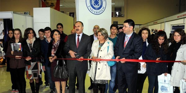 1. Manisa Yüksek Eğitim Günleri Fuarı açıldı