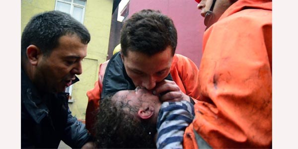 3 yaşındaki çocuk, itfaiye erinin nefesiyle hayat buldu