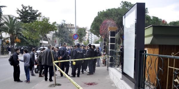 Samsun'da 3 lise öğrencisi bıçaklandı