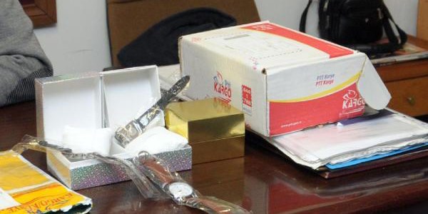 İnternetten aldığı cep telefonu yerine kol saati geldi