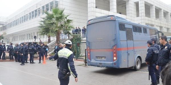 Tecavüz mağduru ilkokul öğrencisin davasında 4 tahliye