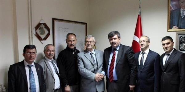 Kepsut Belediyesi işçilerle sözleşme imzaladı