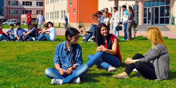 Yurtdışında eğitime başlayan öğrenciler için çok önemli duyuru