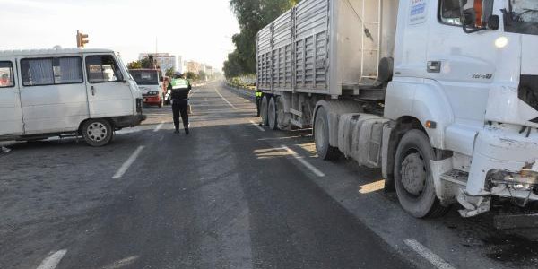 İşçi servisini biçen Tır şoförü tutuklandı