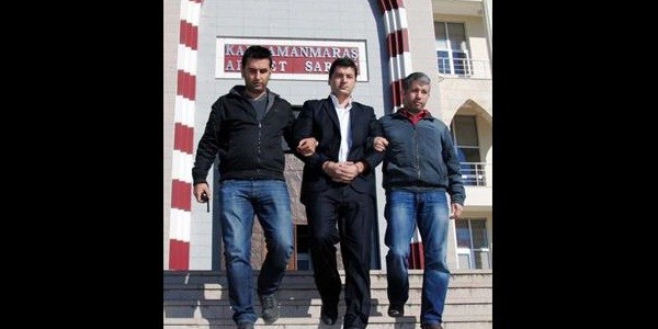 Dedesini bıçaklayarak öldüren torun tutuklandı