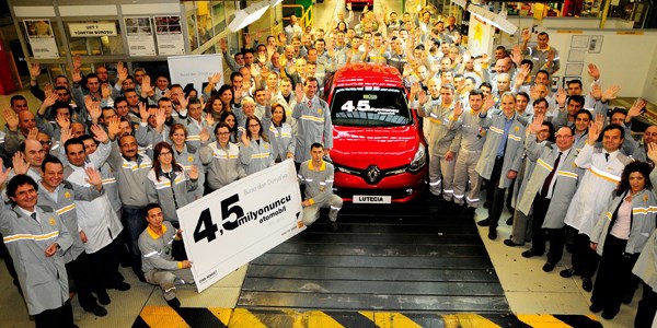 Oyak Renault 4,5 milyonuncu otomobilini üretti