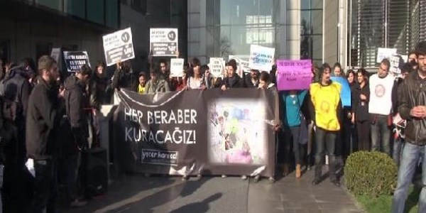İTÜ'de 'Rektör İstifa' eylemi